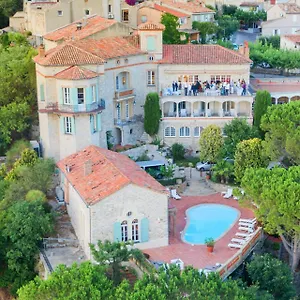 Le Chateau Des Costes Maison d'hôtes